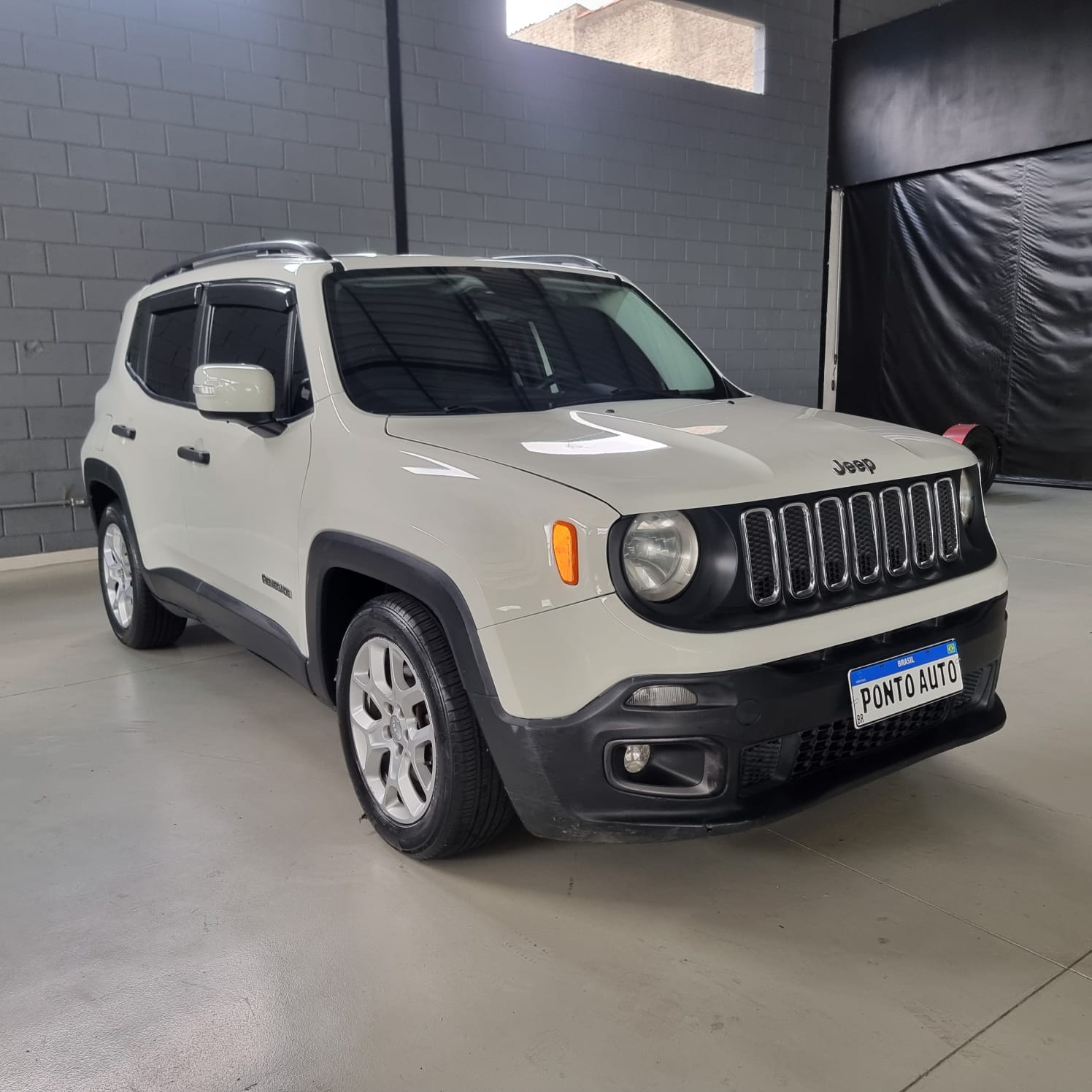 JEEP RENEGADE SPORT 1.8 (AUT) - Image 2
