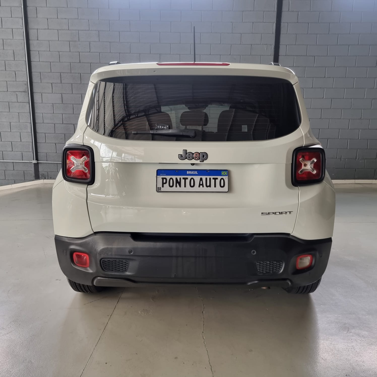 JEEP RENEGADE SPORT 1.8 (AUT) - Image 6