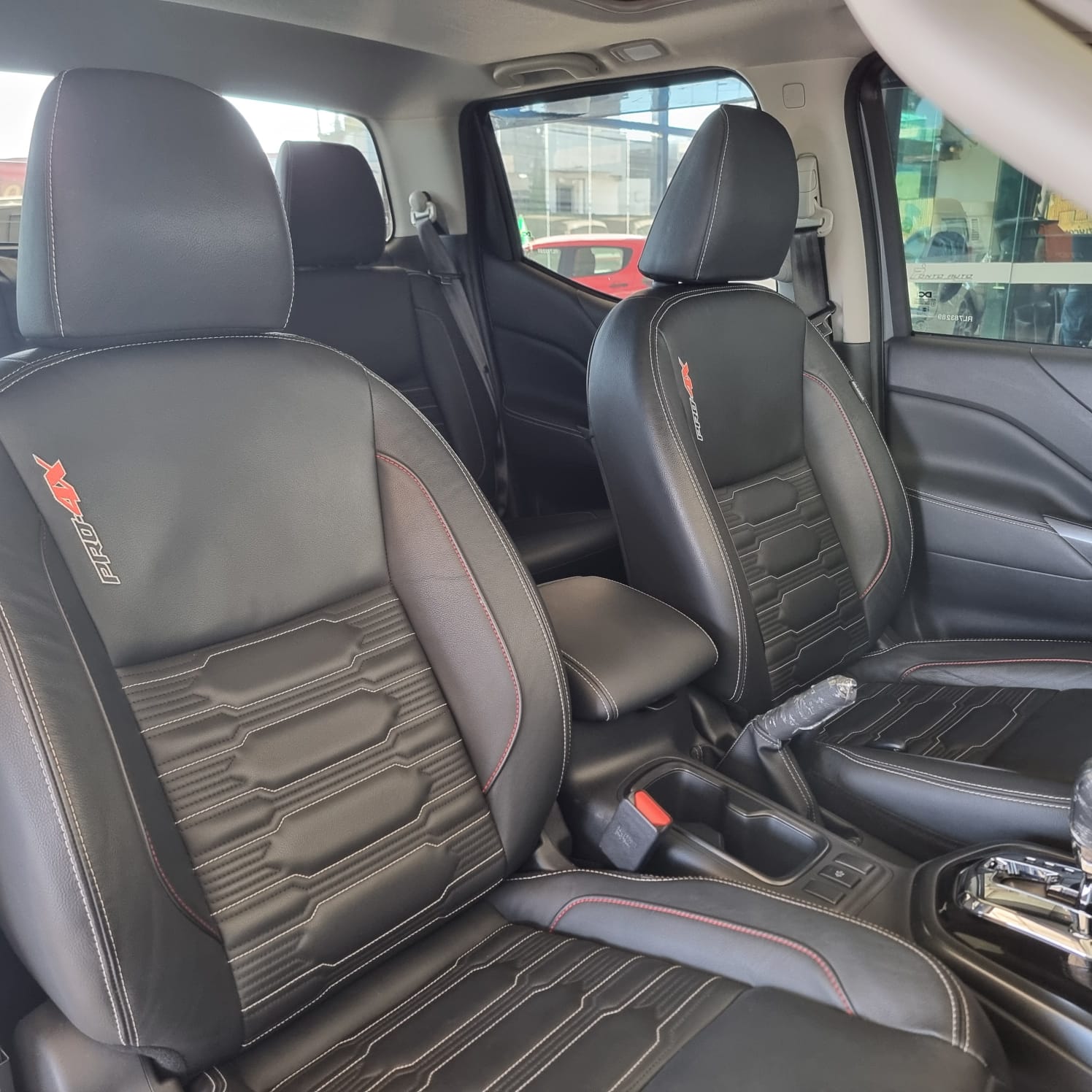 NISSAN FRONTIER 2.3 CD Pro4x (Aut) - Image 10