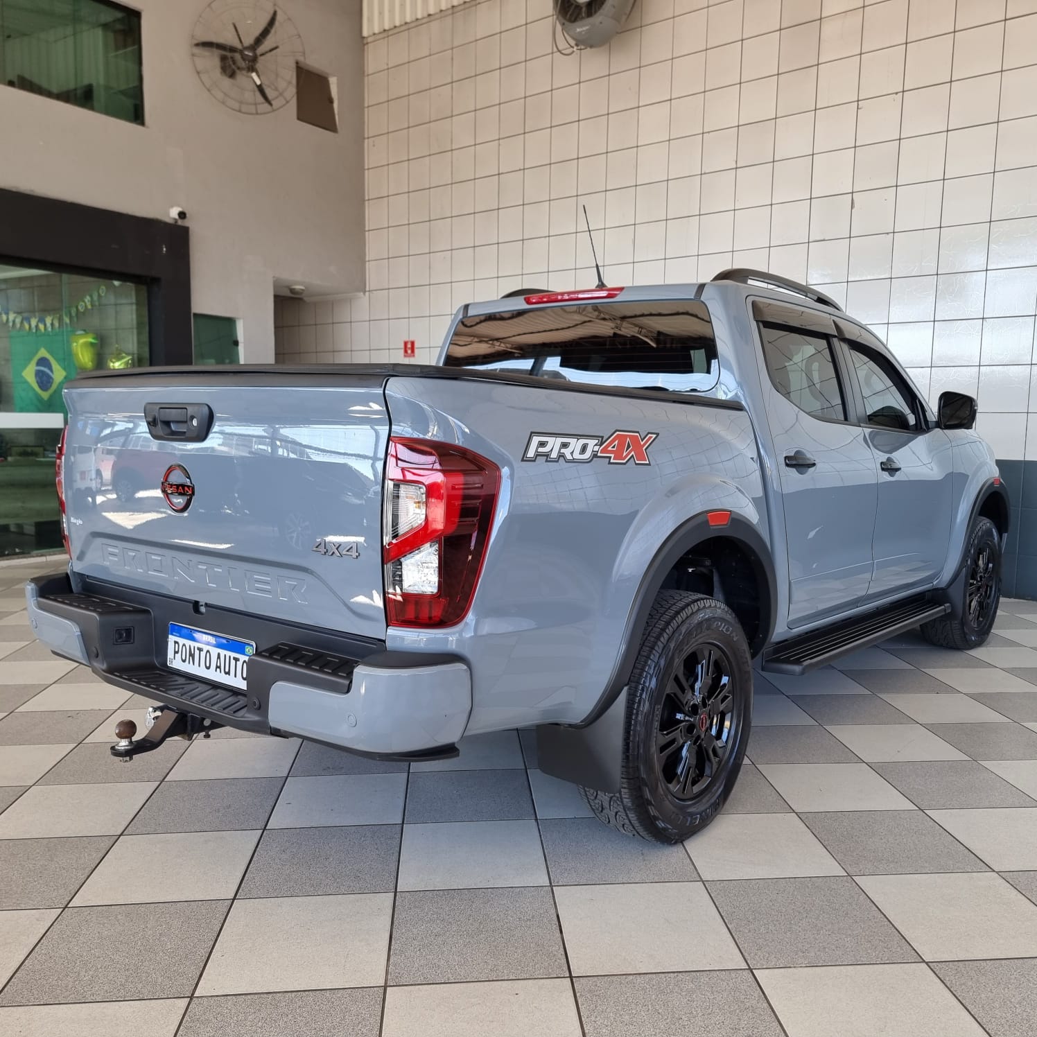 NISSAN FRONTIER 2.3 CD Pro4x (Aut) - Image 4