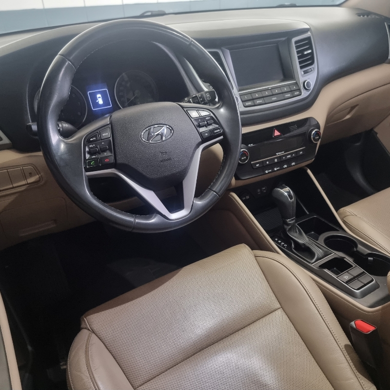 HYUNDAI TUCSON 1.6 T-GDI GLS - Image 12
