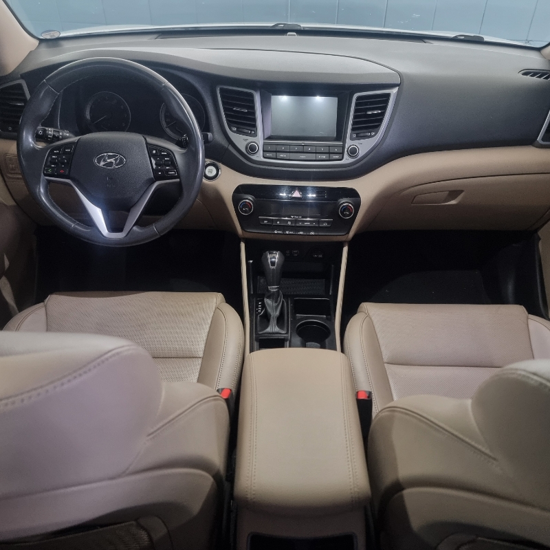 HYUNDAI TUCSON 1.6 T-GDI GLS - Image 10