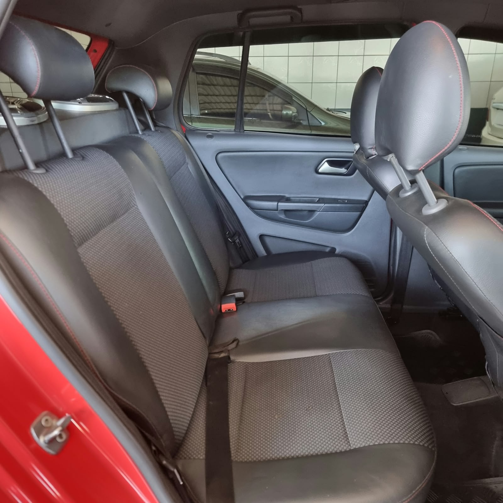 VOLKSWAGEN FOX 1.6 ROCK IN RIO - Image 8