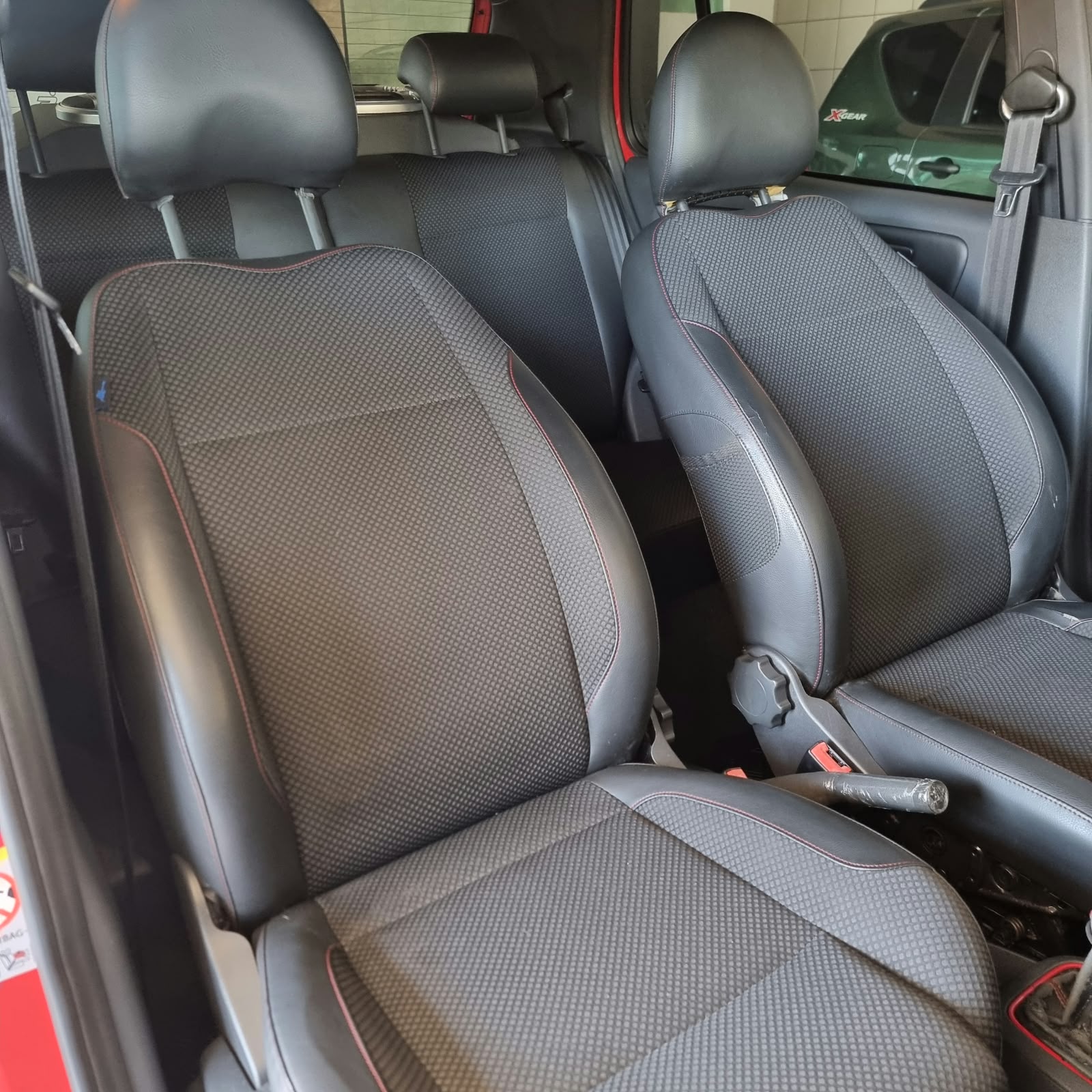 VOLKSWAGEN FOX 1.6 ROCK IN RIO - Image 10