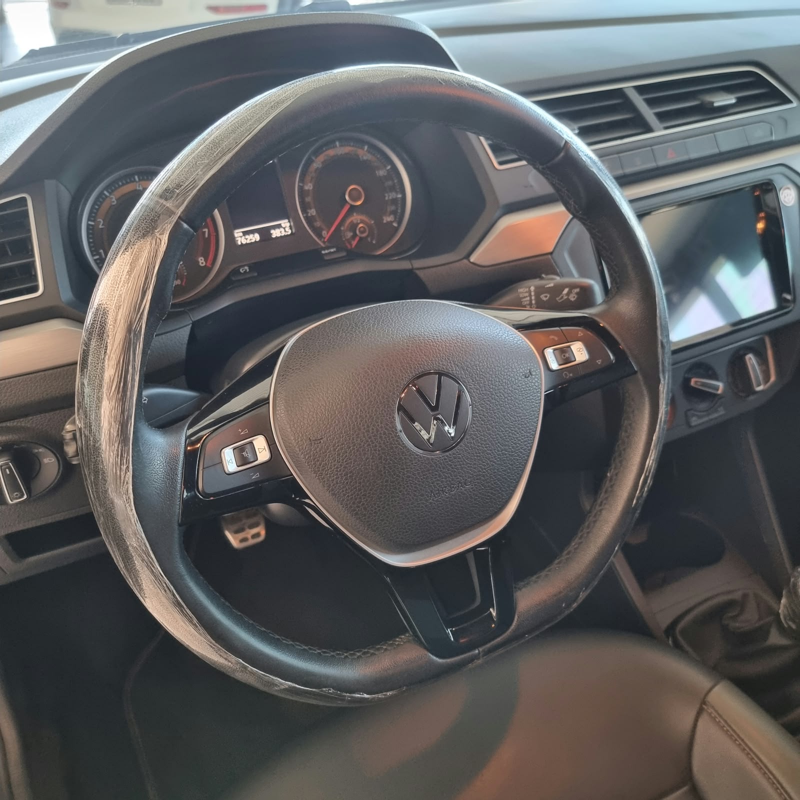 VOLKSWAGEN SAVEIRO 1.6 EXTREME CD - Image 9